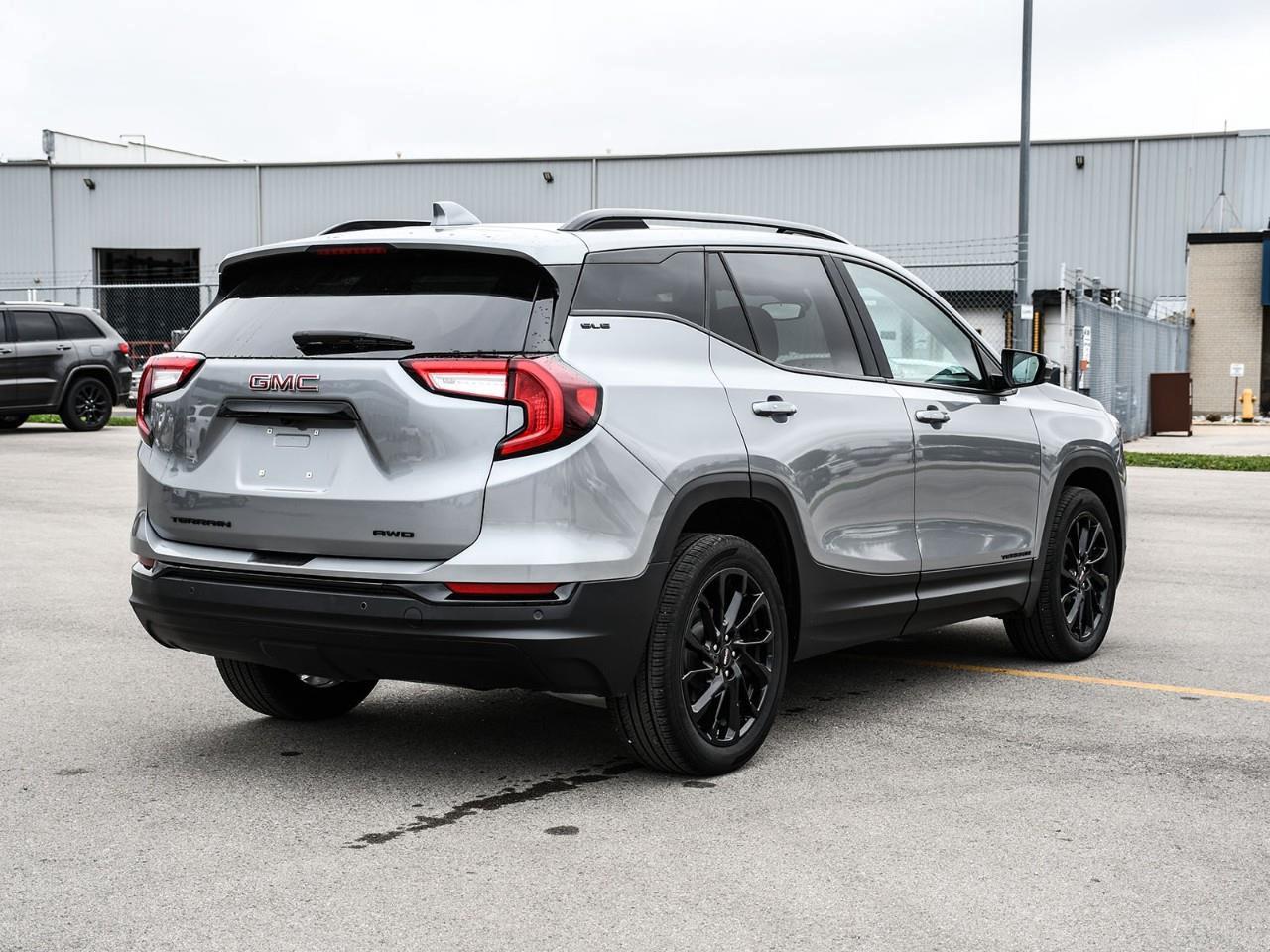 2024 GMC Terrain 2023 GMC Terrain SLE AWD | Elevation Package | Heated Front Seats | Adaptive Cruise Control | Blind Spot Monitoring Photo
