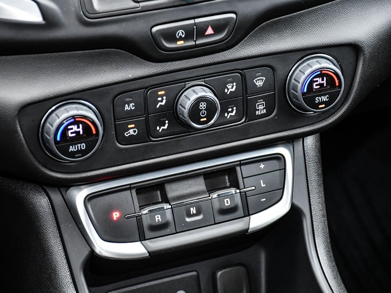 2024 GMC Terrain 2023 GMC Terrain SLE AWD | Elevation Package | Heated Front Seats | Adaptive Cruise Control | Blind Spot Monitoring Photo