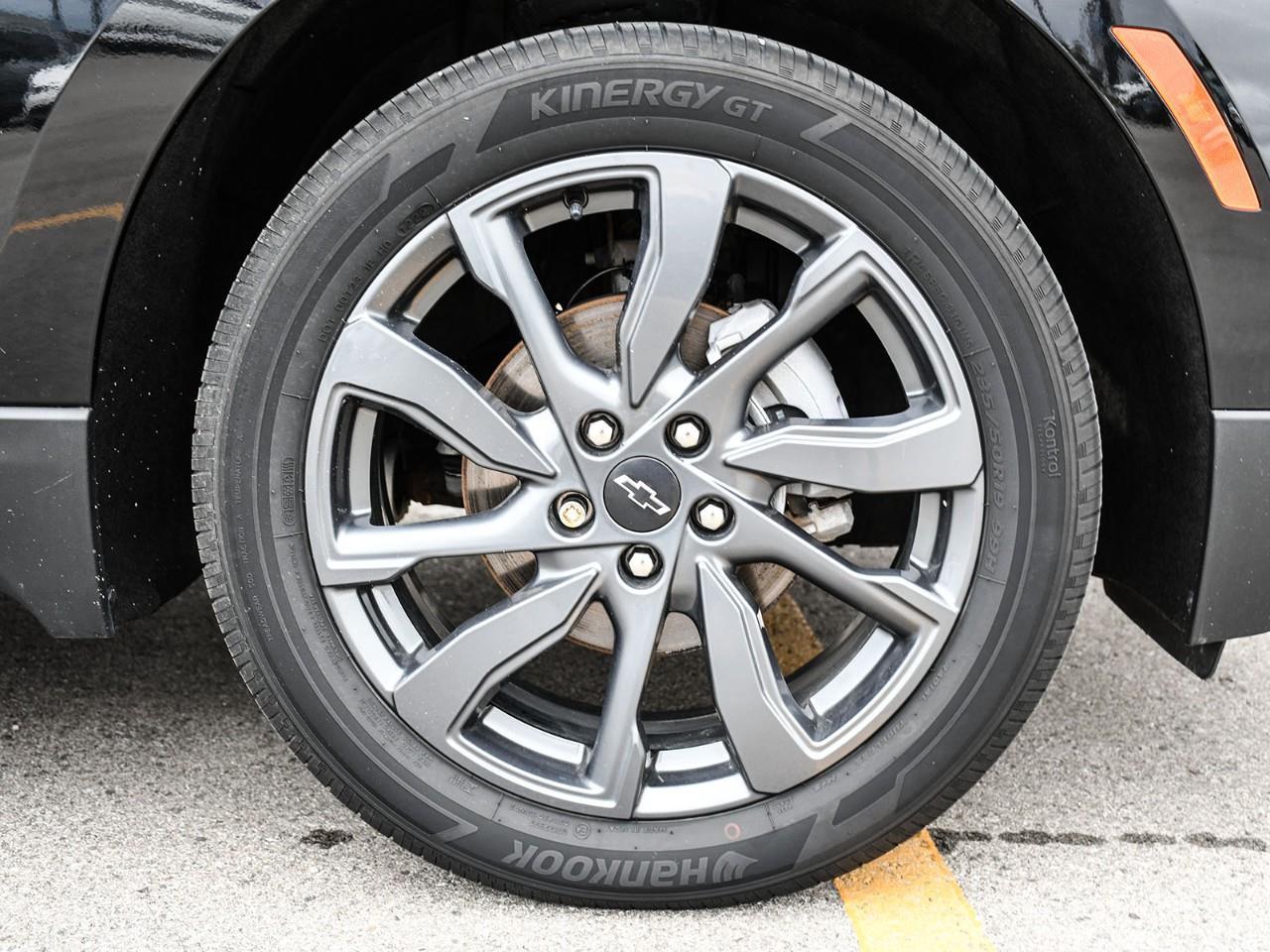 2022 Chevrolet Equinox 2022 Chevrolet Equinox RS AWD | RS Sport Styling | Heated Front Seats | Power Moonroof | Heated Steering Wheel | All-Wheel Drive. Photo