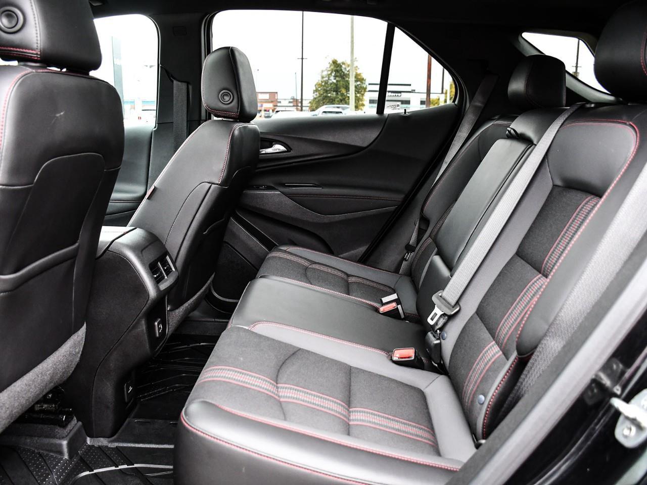 2022 Chevrolet Equinox 2022 Chevrolet Equinox RS AWD | RS Sport Styling | Heated Front Seats | Power Moonroof | Heated Steering Wheel | All-Wheel Drive. Photo