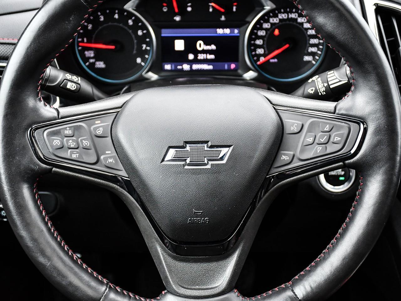 2022 Chevrolet Equinox 2022 Chevrolet Equinox RS AWD | RS Sport Styling | Heated Front Seats | Power Moonroof | Heated Steering Wheel | All-Wheel Drive. Photo