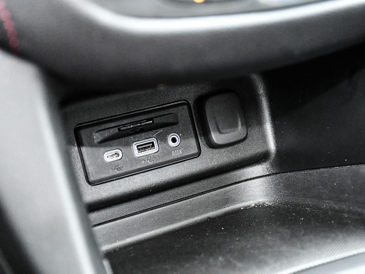 2022 Chevrolet Equinox 2022 Chevrolet Equinox RS AWD | RS Sport Styling | Heated Front Seats | Power Moonroof | Heated Steering Wheel | All-Wheel Drive. Photo