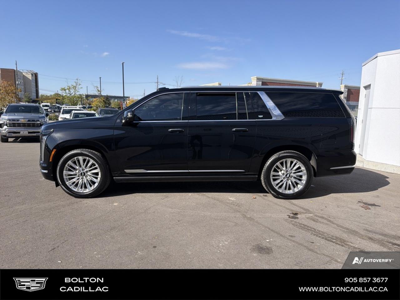 2025 Cadillac Escalade ESV Premium Luxury CADILLAC CERTIFIED PRE-ONWED - FINANCE @ 3.99% Photo5