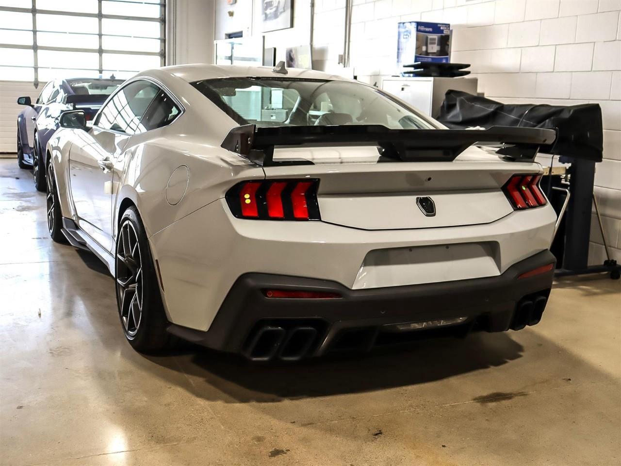 2026 Ford Mustang DARK HORSE SC Photo1