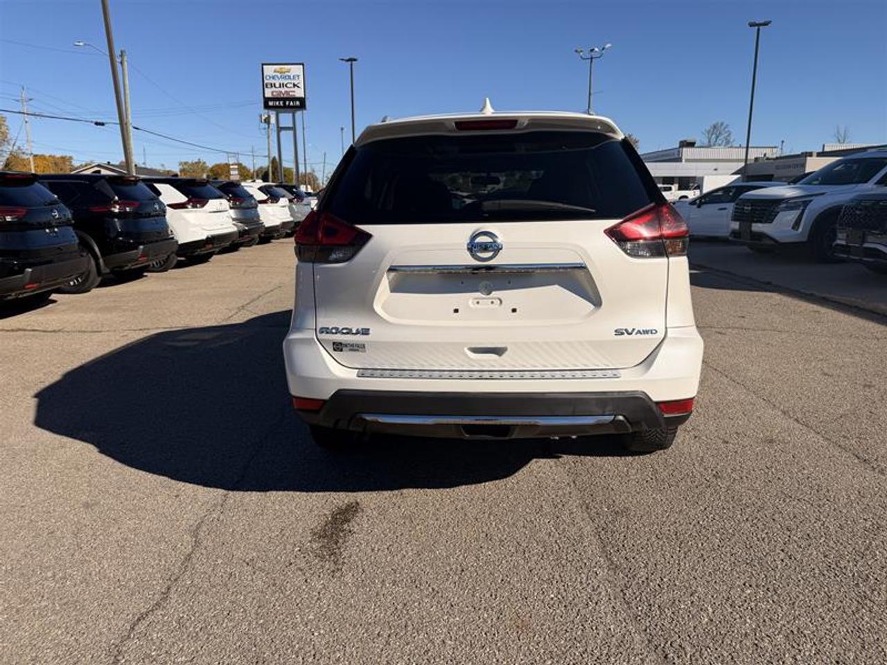 2018 Nissan Rogue SV AWD CVT Photo
