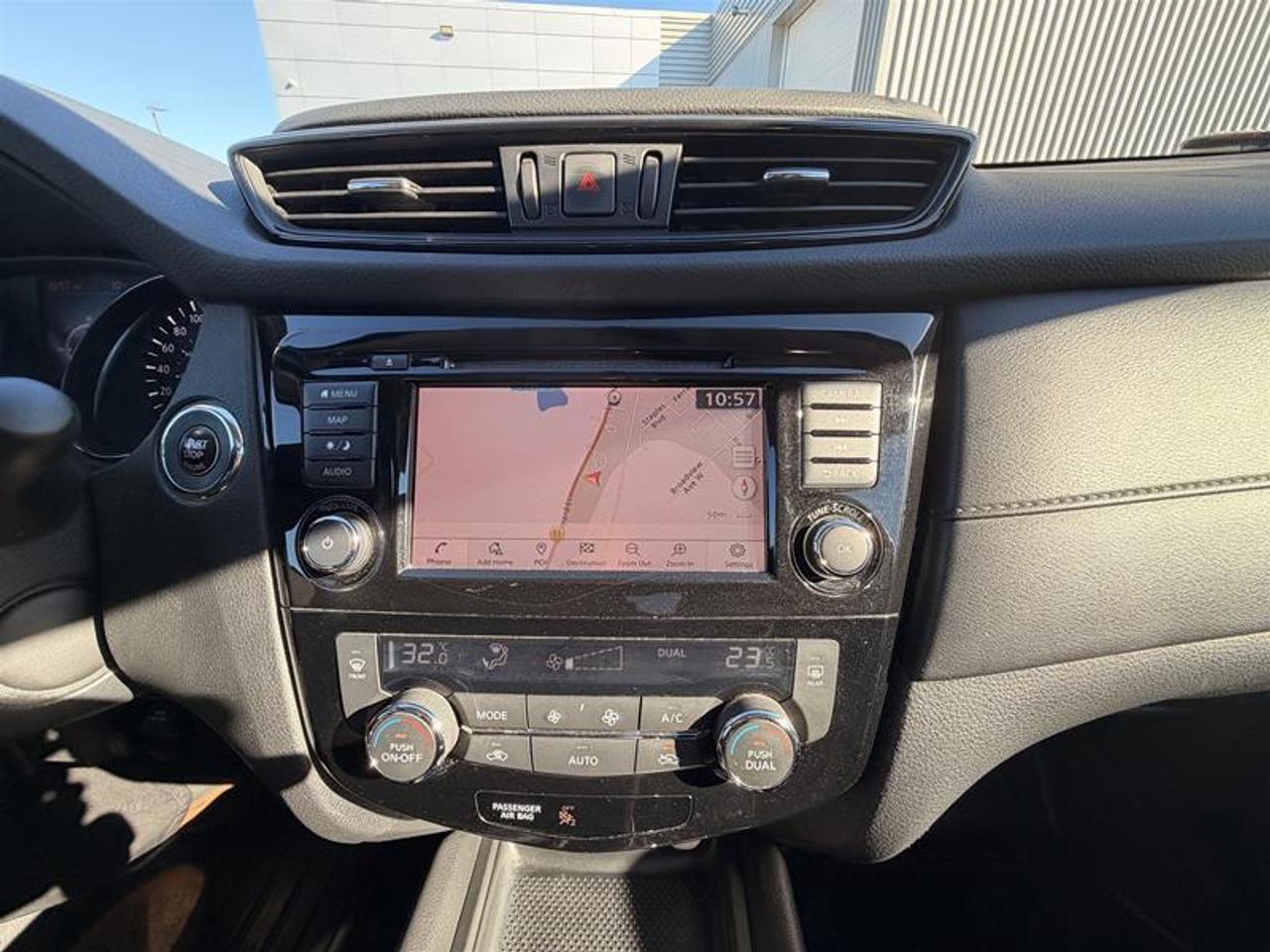 2018 Nissan Rogue SV AWD CVT Photo