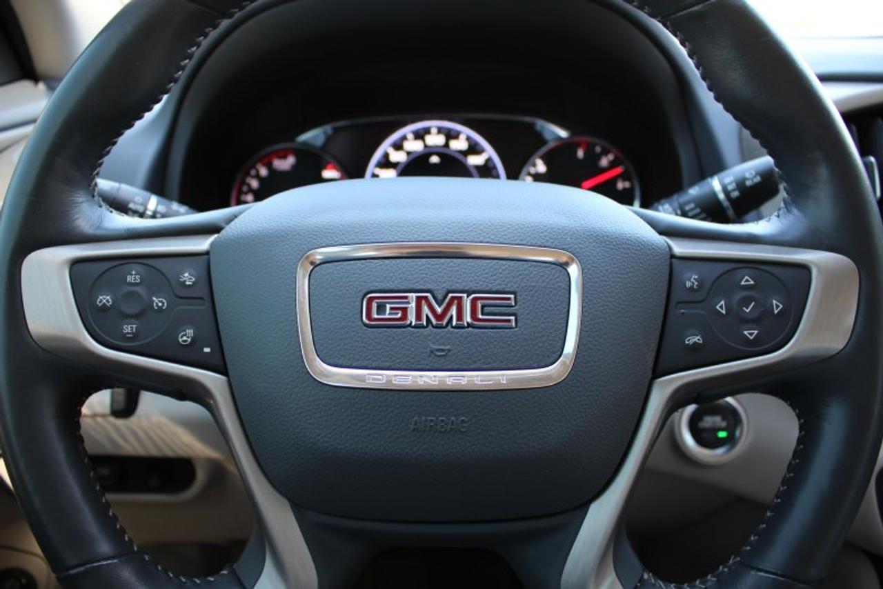 2022 GMC Terrain Denali*LowKs*AWD*Heated Leather*MoonRoof*Media Photo