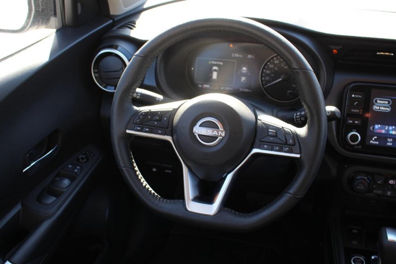 2024 Nissan Kicks SV*Low Ks*Heated Seats*CarPlay*Rear Cam Photo