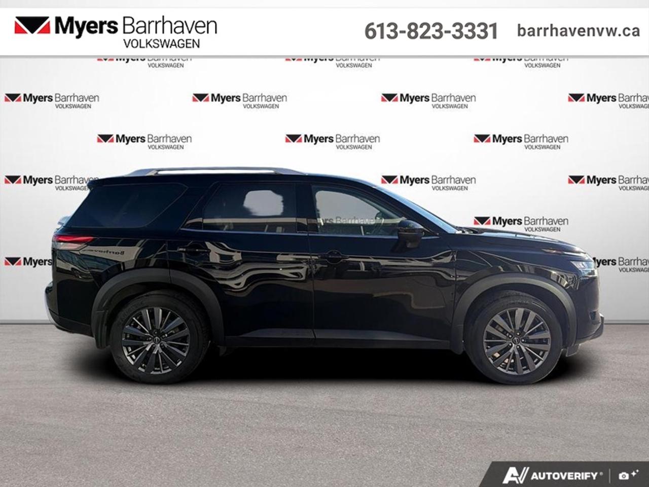 2024 Nissan Pathfinder SL  - Leather Seats Photo