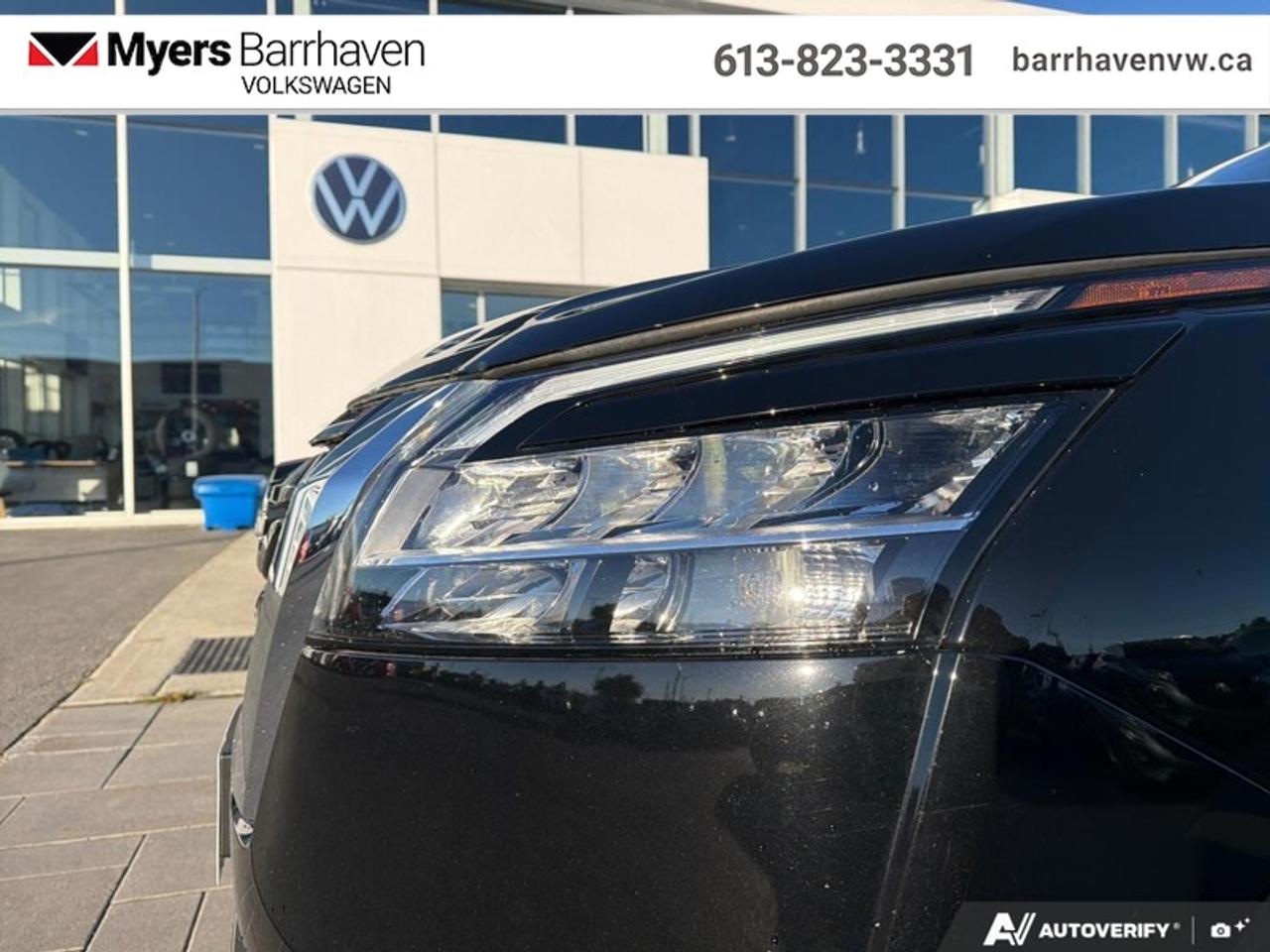 2024 Nissan Pathfinder SL  - Leather Seats Photo
