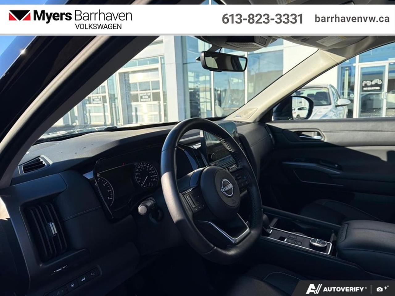 2024 Nissan Pathfinder SL  - Leather Seats Photo