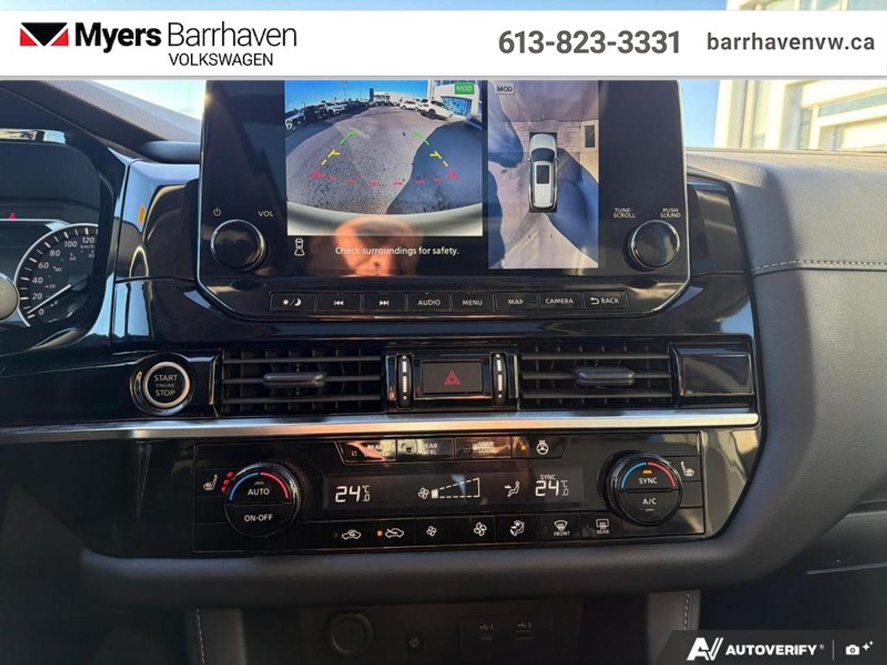 2024 Nissan Pathfinder SL  - Leather Seats Photo