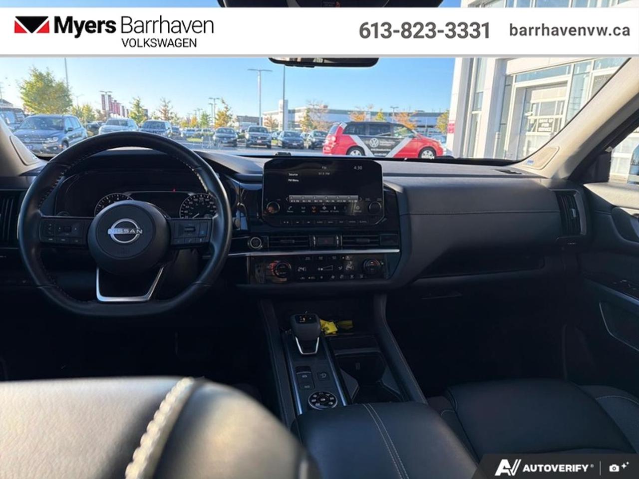 2024 Nissan Pathfinder SL  - Leather Seats Photo