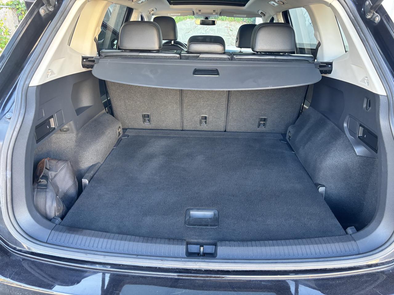 2018 Volkswagen Tiguan Comfortline ** AWD, BSM, CARPLAY ** Photo