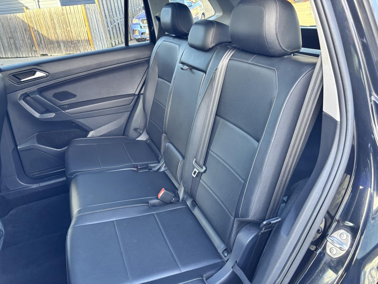 2018 Volkswagen Tiguan Comfortline ** AWD, BSM, CARPLAY ** Photo