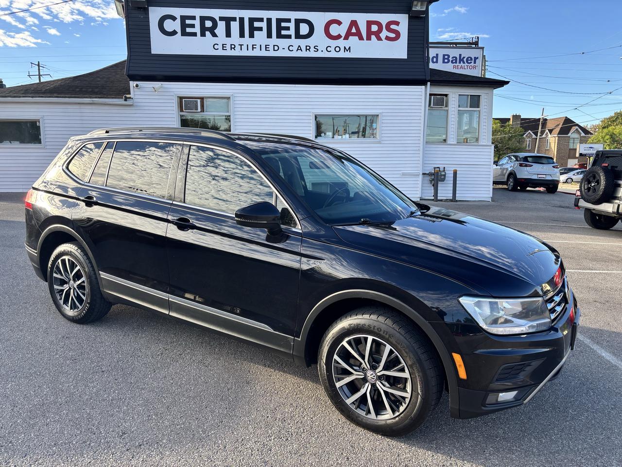2018 Volkswagen Tiguan Comfortline ** AWD, BSM, CARPLAY ** Photo