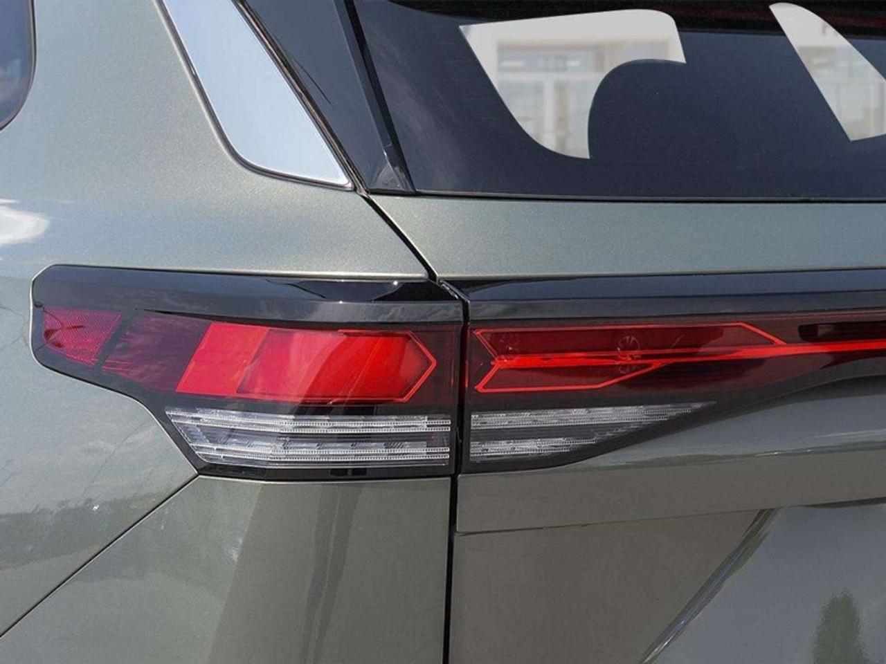 2026 Volkswagen Tiguan Comfortline  - Power Liftgate Photo