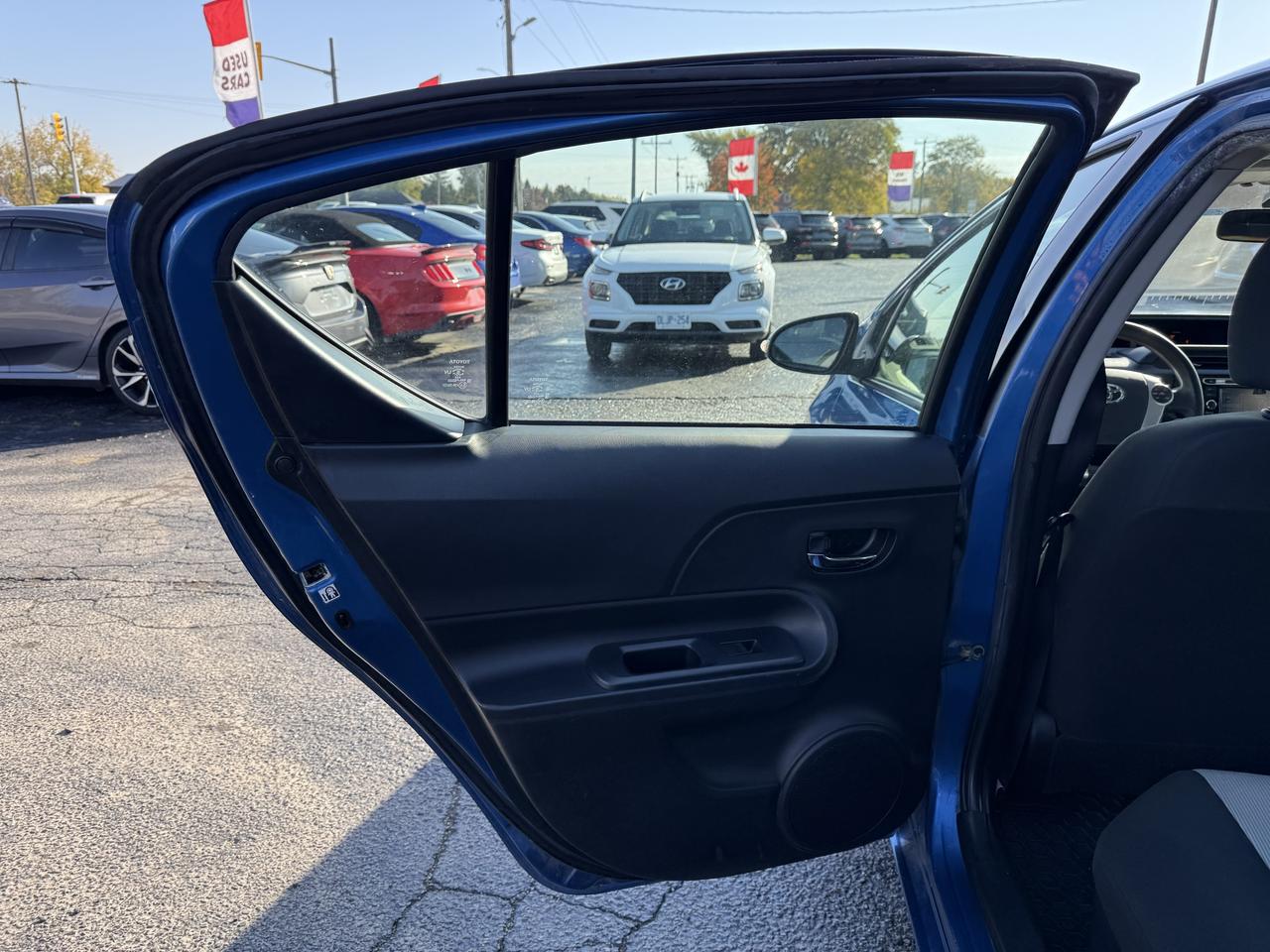 2015 Toyota Prius c 5dr HB Photo