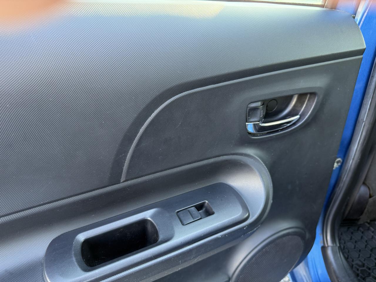 2015 Toyota Prius c 5dr HB Photo