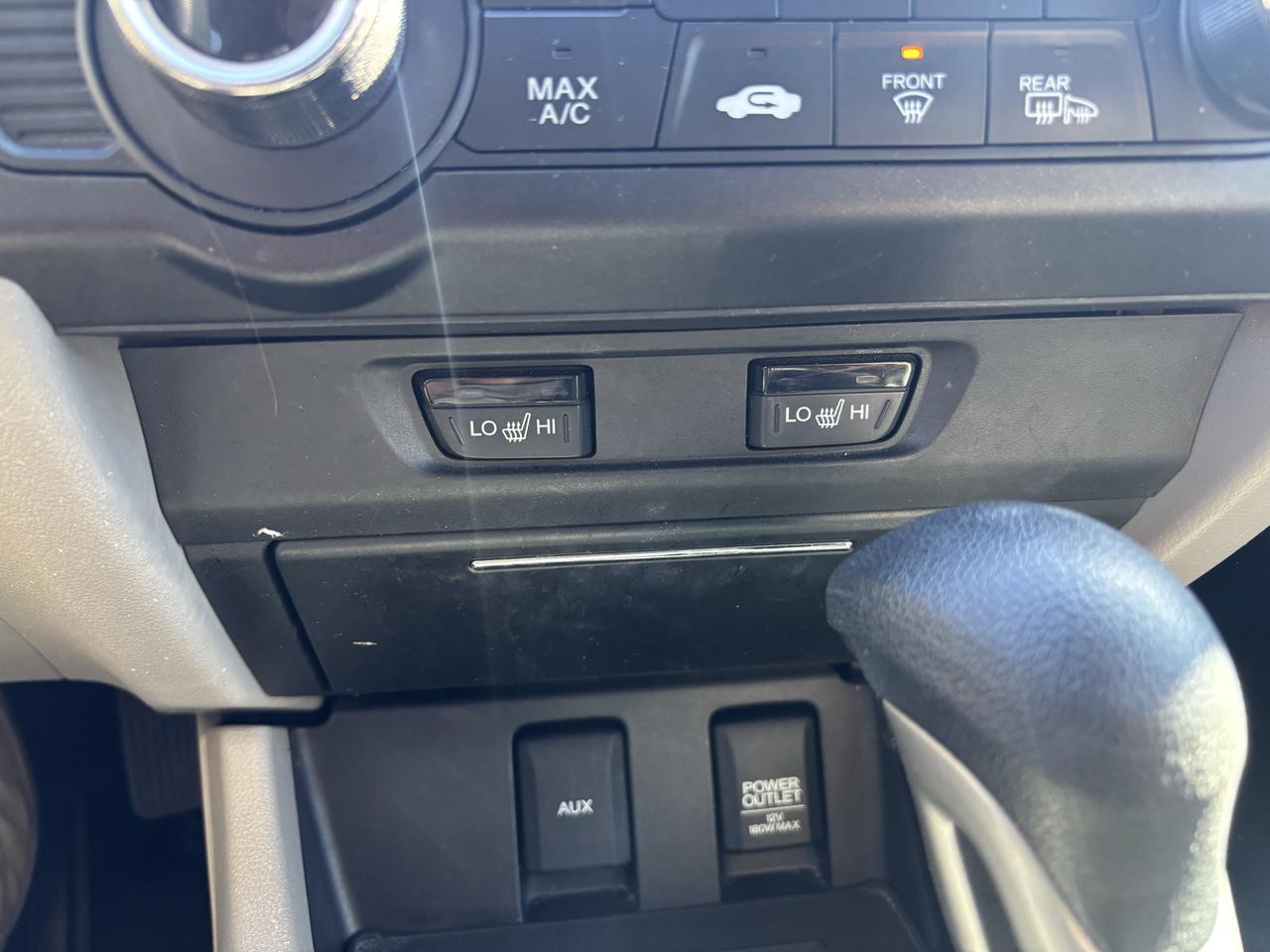 2015 Honda Civic 4dr Auto LX Photo