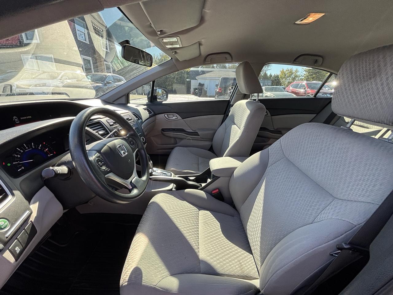 2015 Honda Civic 4dr Auto LX Photo