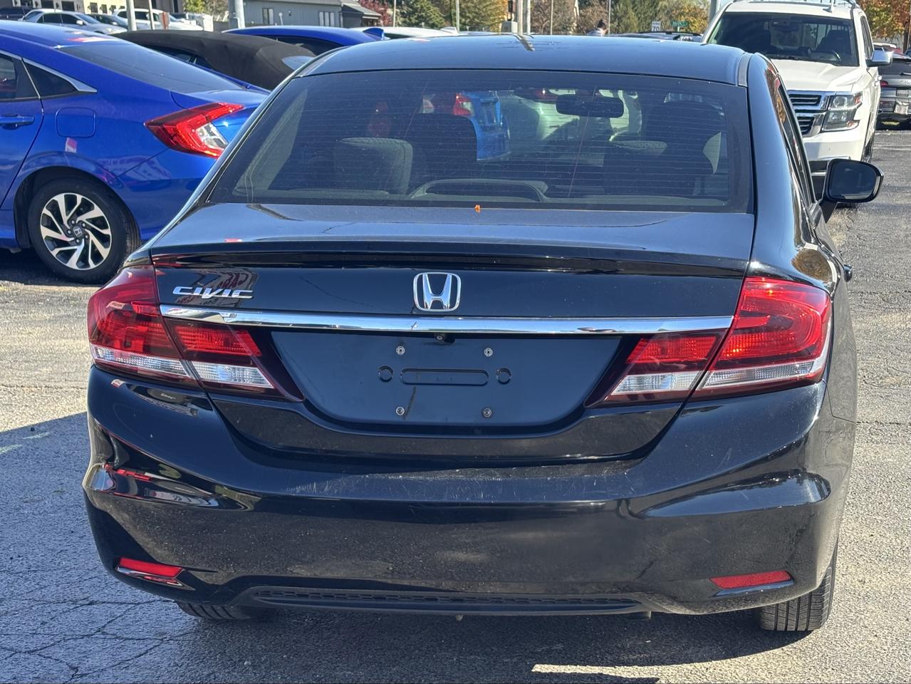 2015 Honda Civic 4dr Auto LX Photo