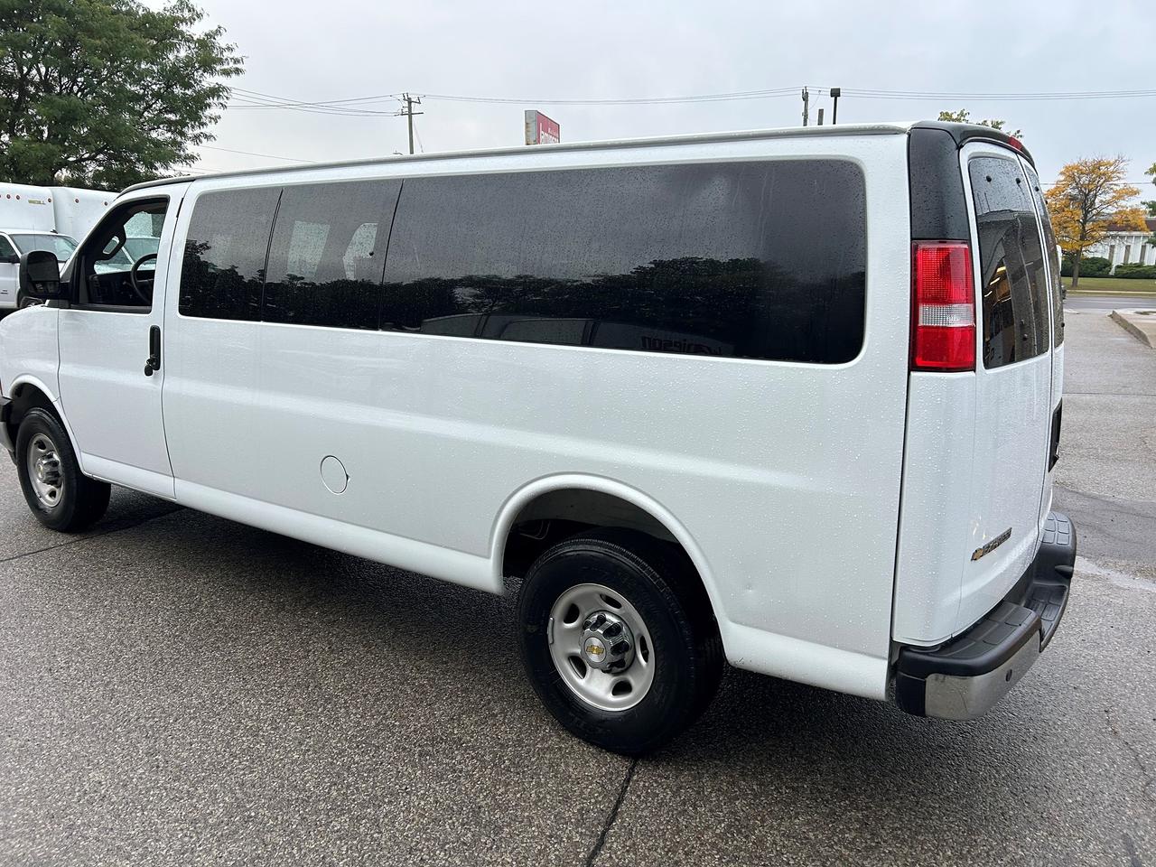 2025 Chevrolet Express LT-12 passenger Photo