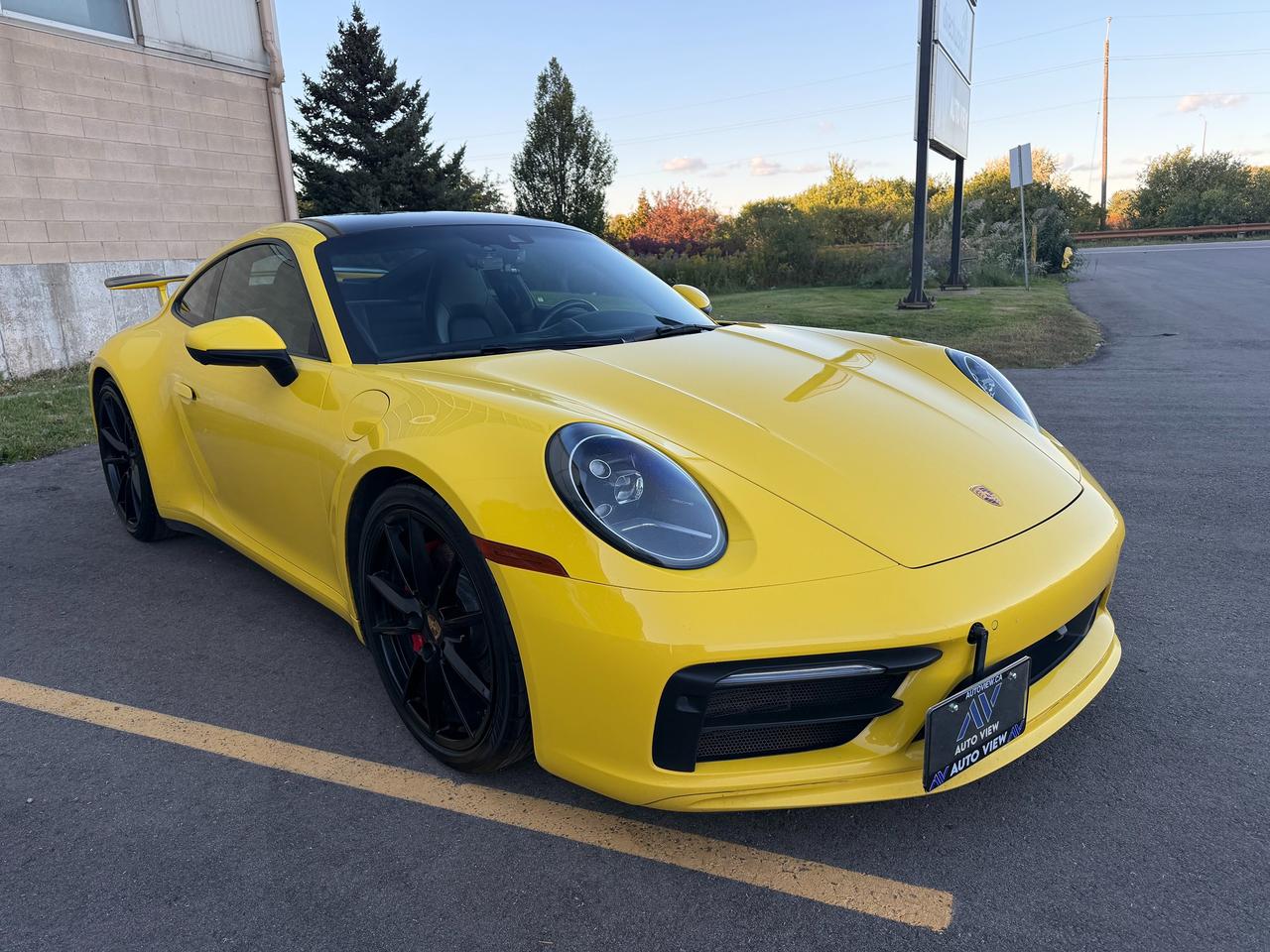 2021 Porsche 911 Carrera 4S Coupe Photo2