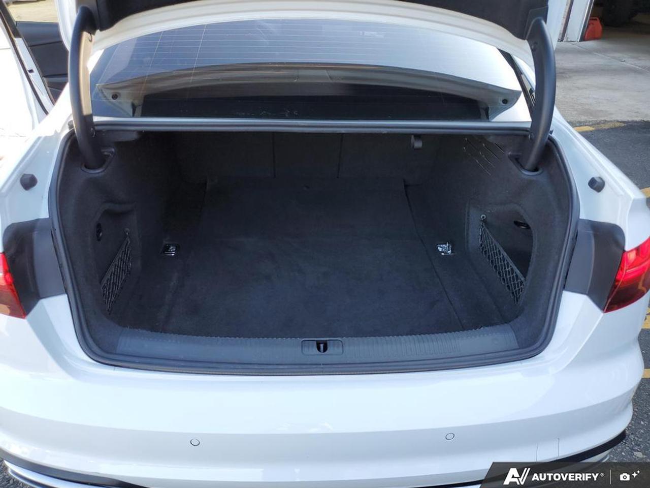 2020 Audi A4 Progressiv quattro-SLINE-SUNROOF-NAV-REAR CAM Photo