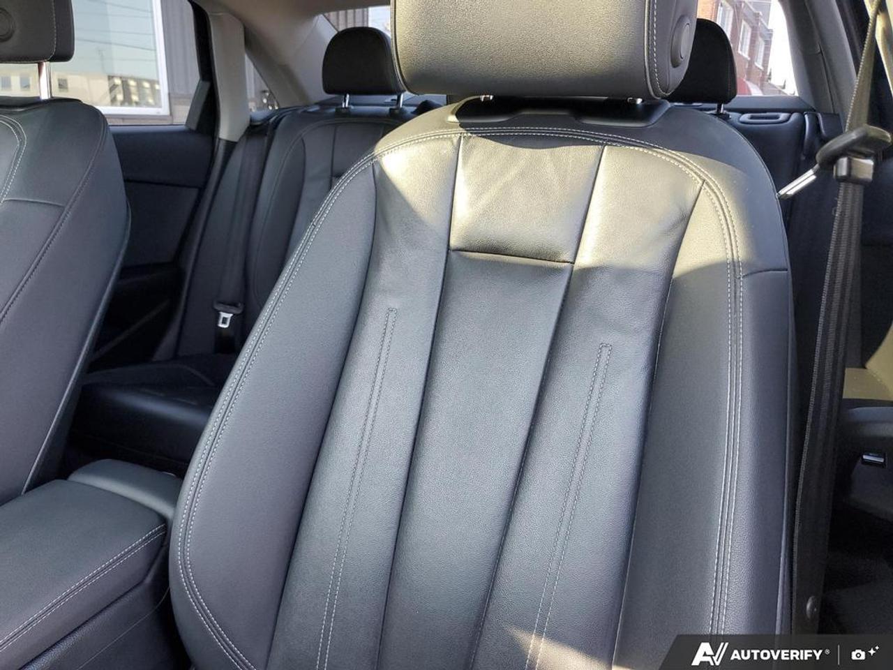 2020 Audi A4 Progressiv quattro-SLINE-SUNROOF-NAV-REAR CAM Photo