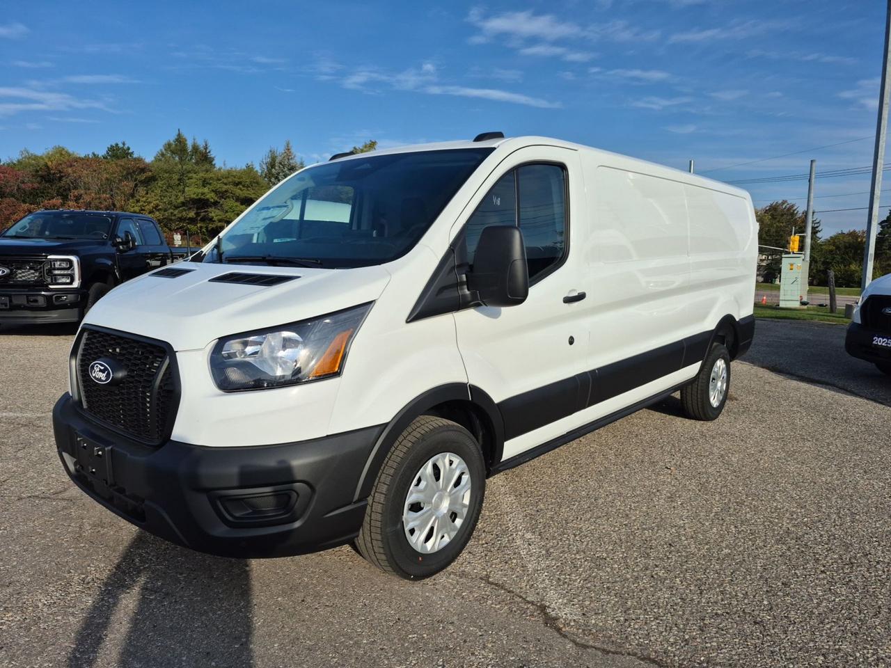 2027 Ford Transit TRANSIT LOW ROOF, RWD, CRUISE CONTROL Photo0