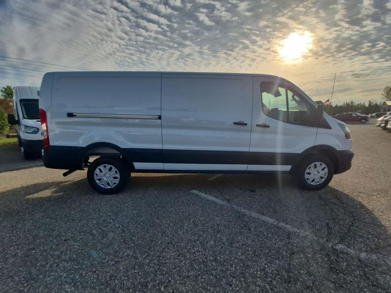2027 Ford Transit TRANSIT LOW ROOF, RWD, CRUISE CONTROL Photo