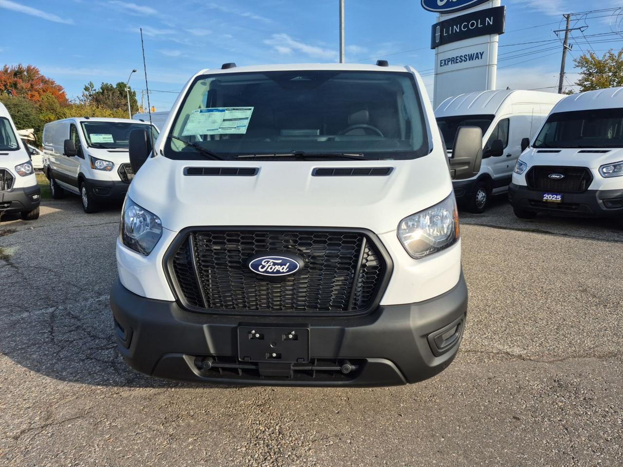 2027 Ford Transit TRANSIT LOW ROOF, RWD, CRUISE CONTROL Photo5