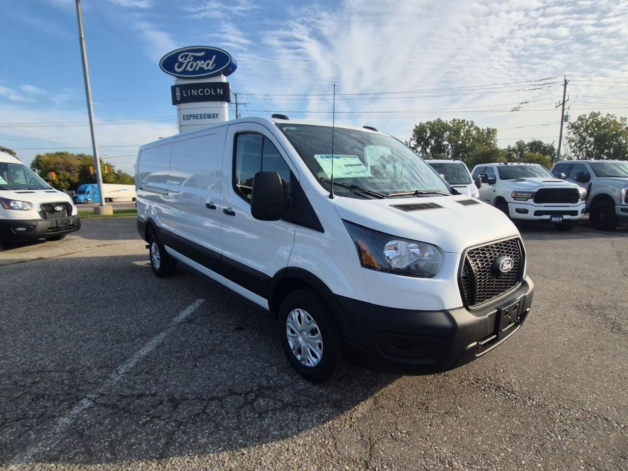 2027 Ford Transit TRANSIT LOW ROOF, RWD, CRUISE CONTROL Photo