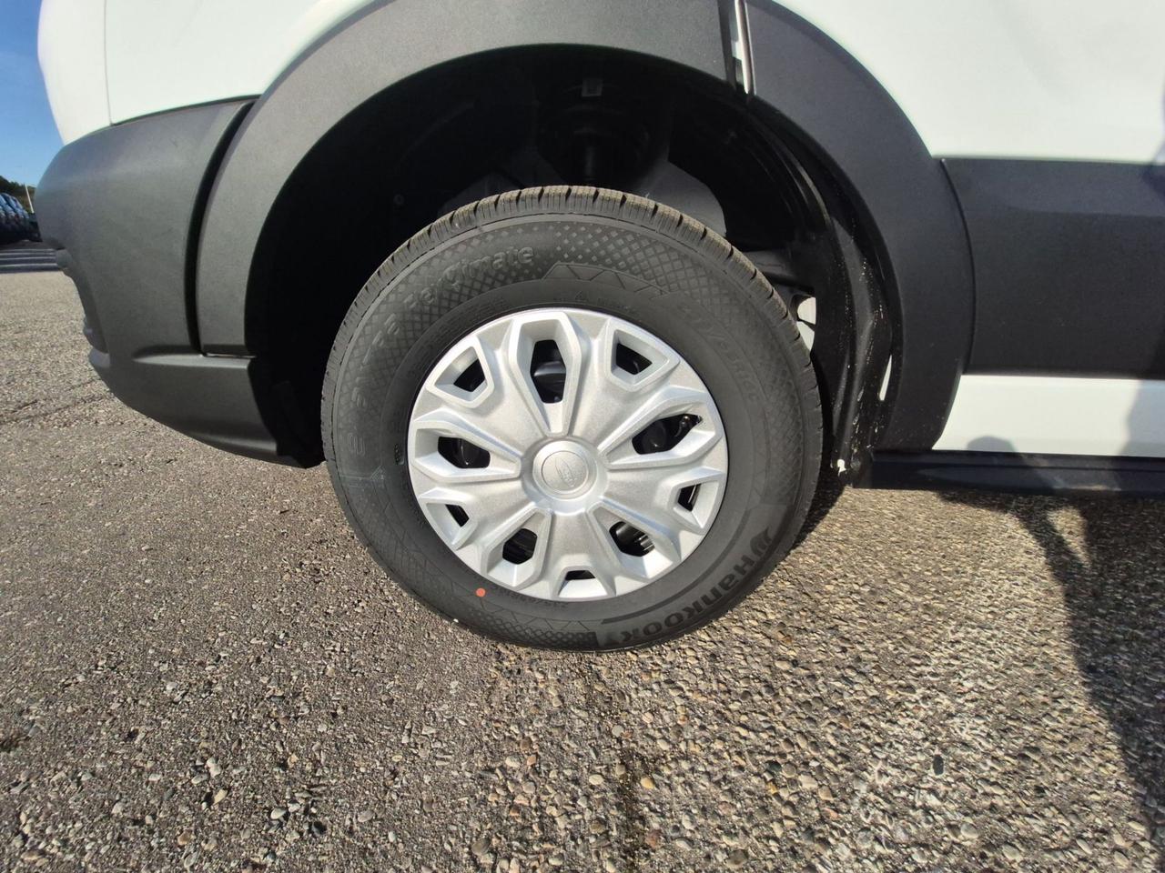 2027 Ford Transit TRANSIT LOW ROOF, RWD, CRUISE CONTROL Photo