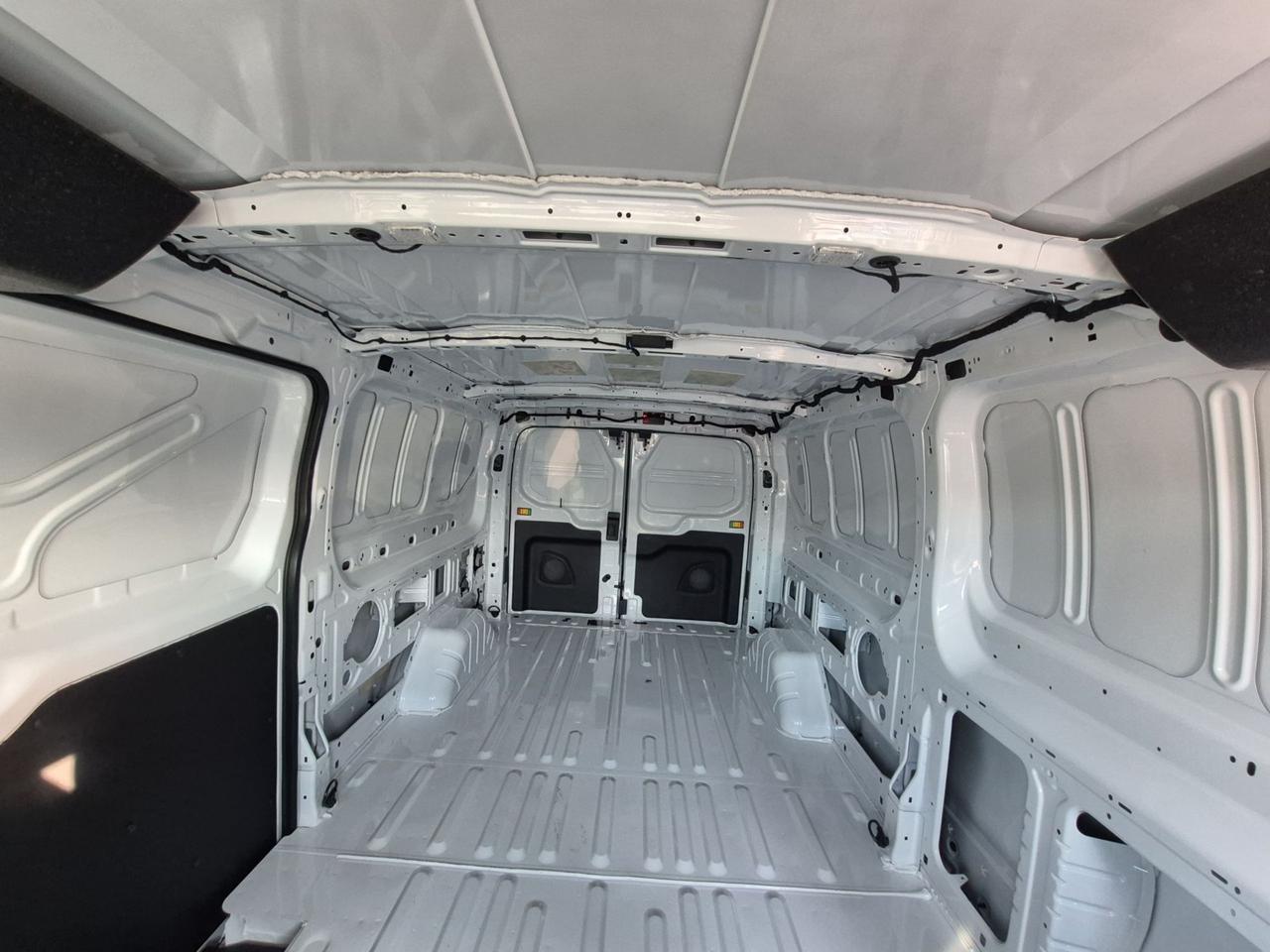 2027 Ford Transit TRANSIT LOW ROOF, RWD, CRUISE CONTROL Photo