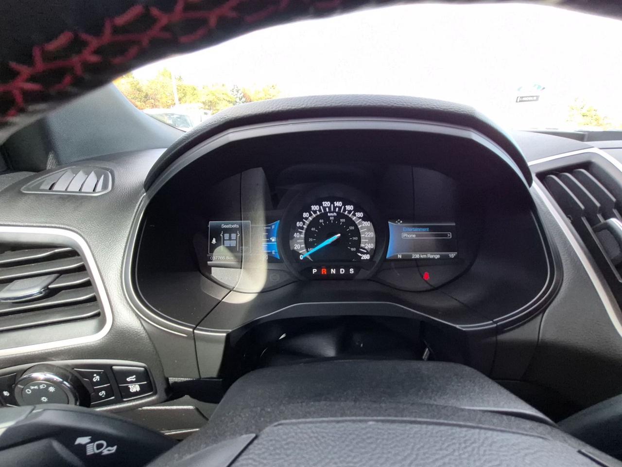 2024 Ford Edge LOCAL TRADE! LOW KM'S! MINT!HEATED WHEEL AND SEATS Photo