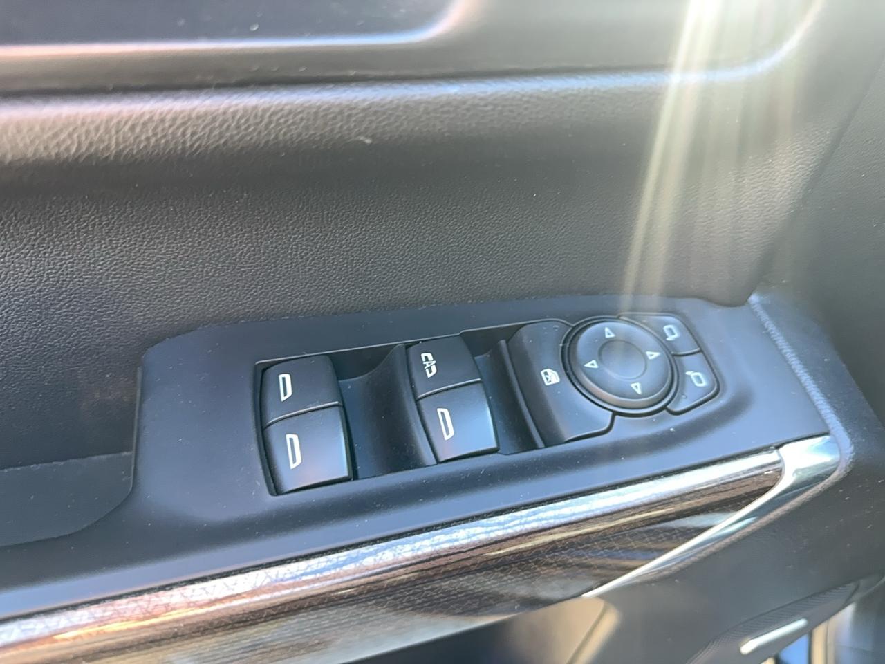 2020 Chevrolet Silverado 1500 RST Photo