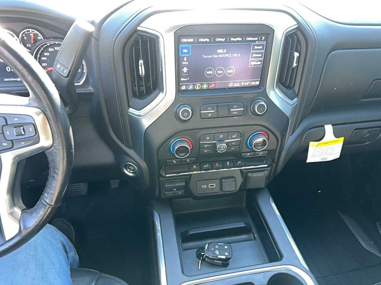 2020 Chevrolet Silverado 1500 RST Photo