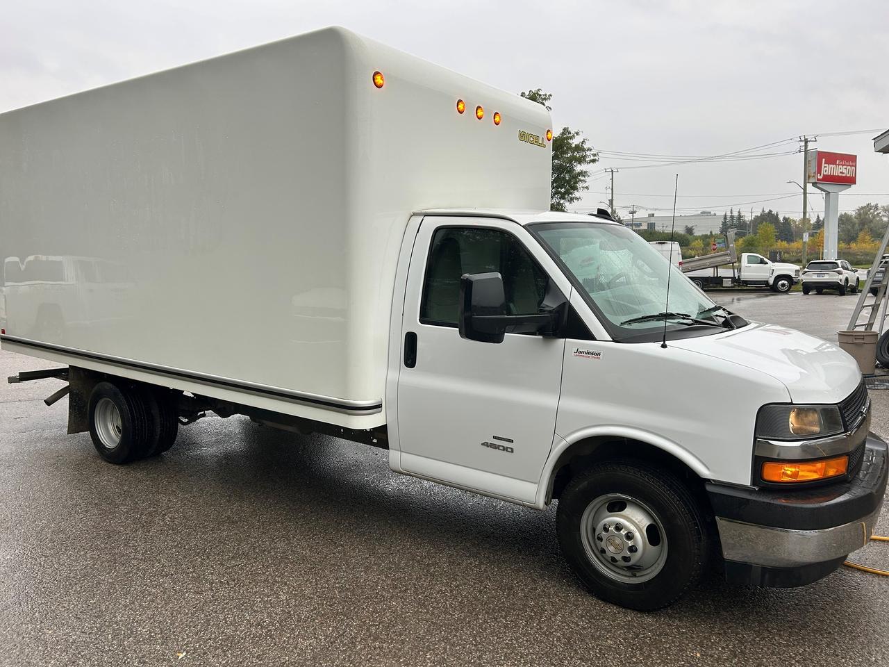  2024 Chevrolet Express Chassis Van Rear-Wheel Drive Automatic