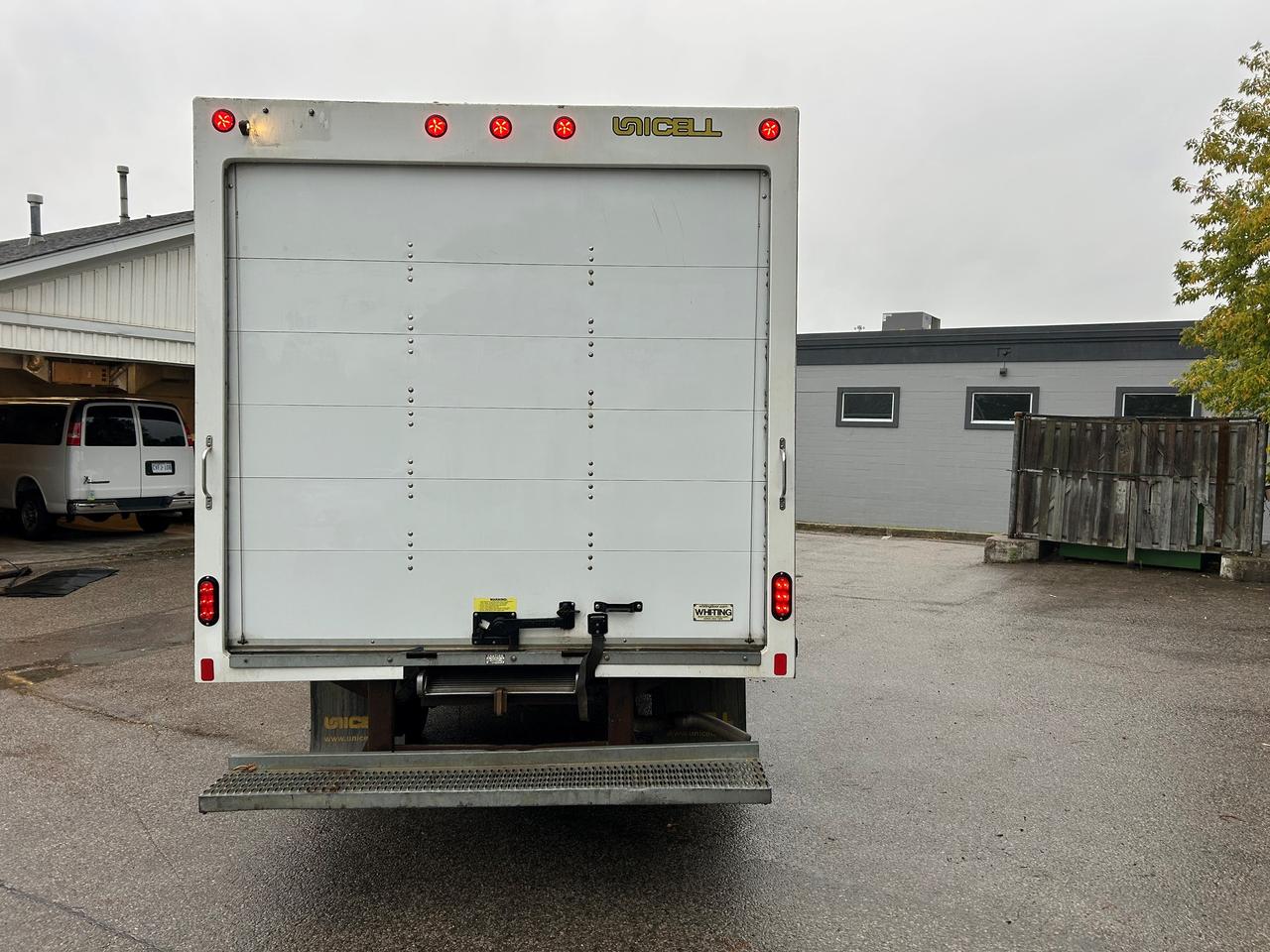 2024 Chevrolet Express Commercial Cutaway 4500-16 foot Photo2