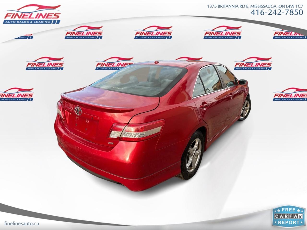 2011 Toyota Camry SE Photo4