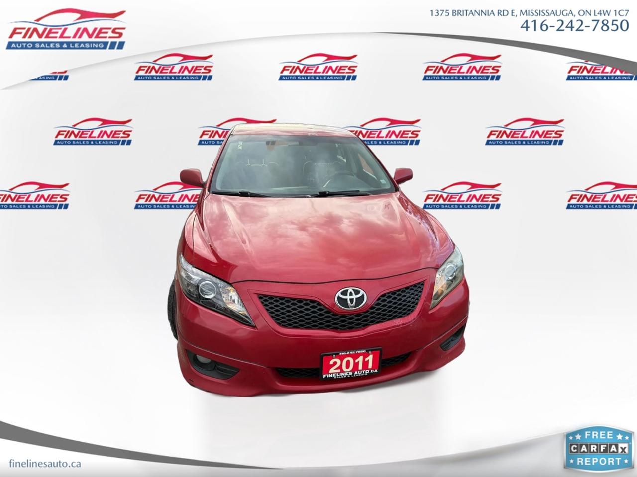 2011 Toyota Camry SE Photo