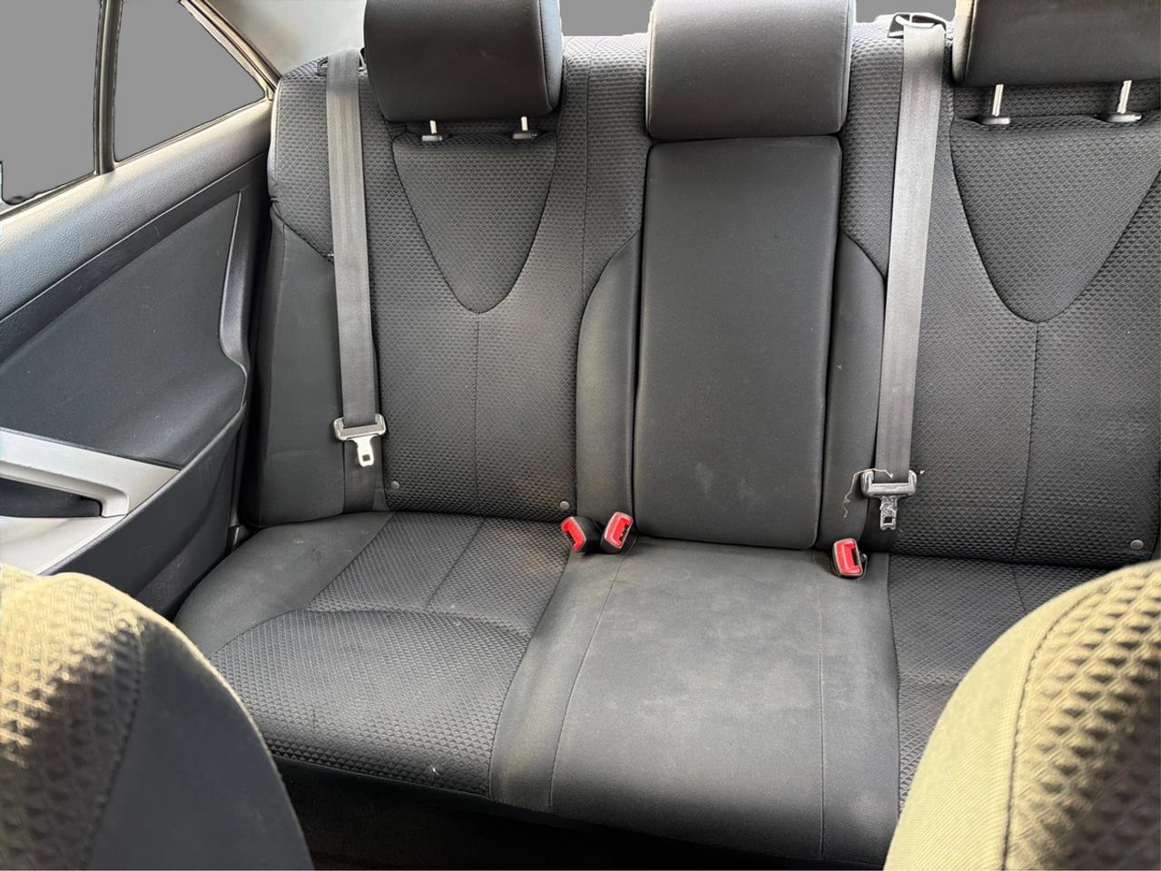 2011 Toyota Camry SE Photo
