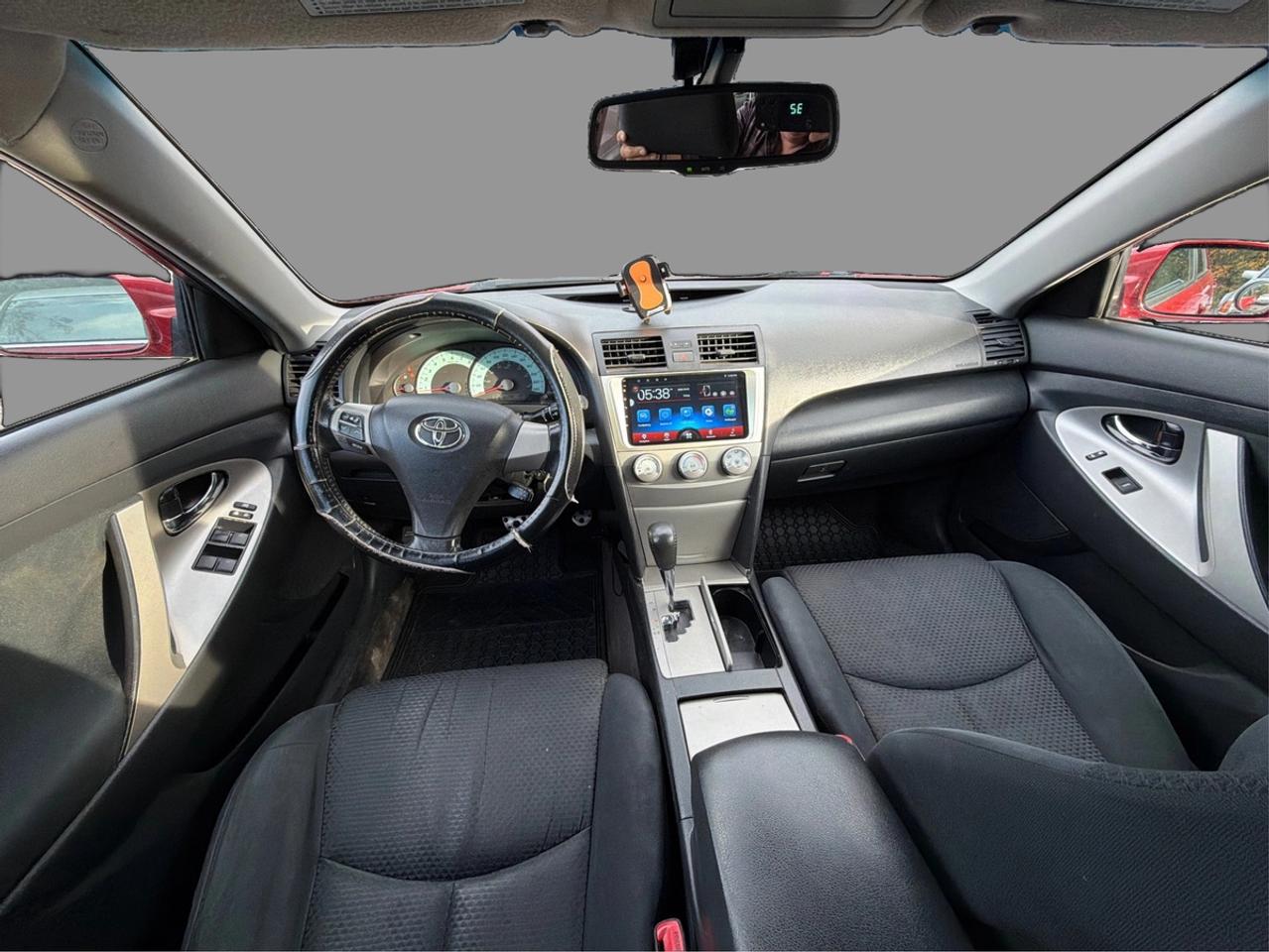 2011 Toyota Camry SE Photo