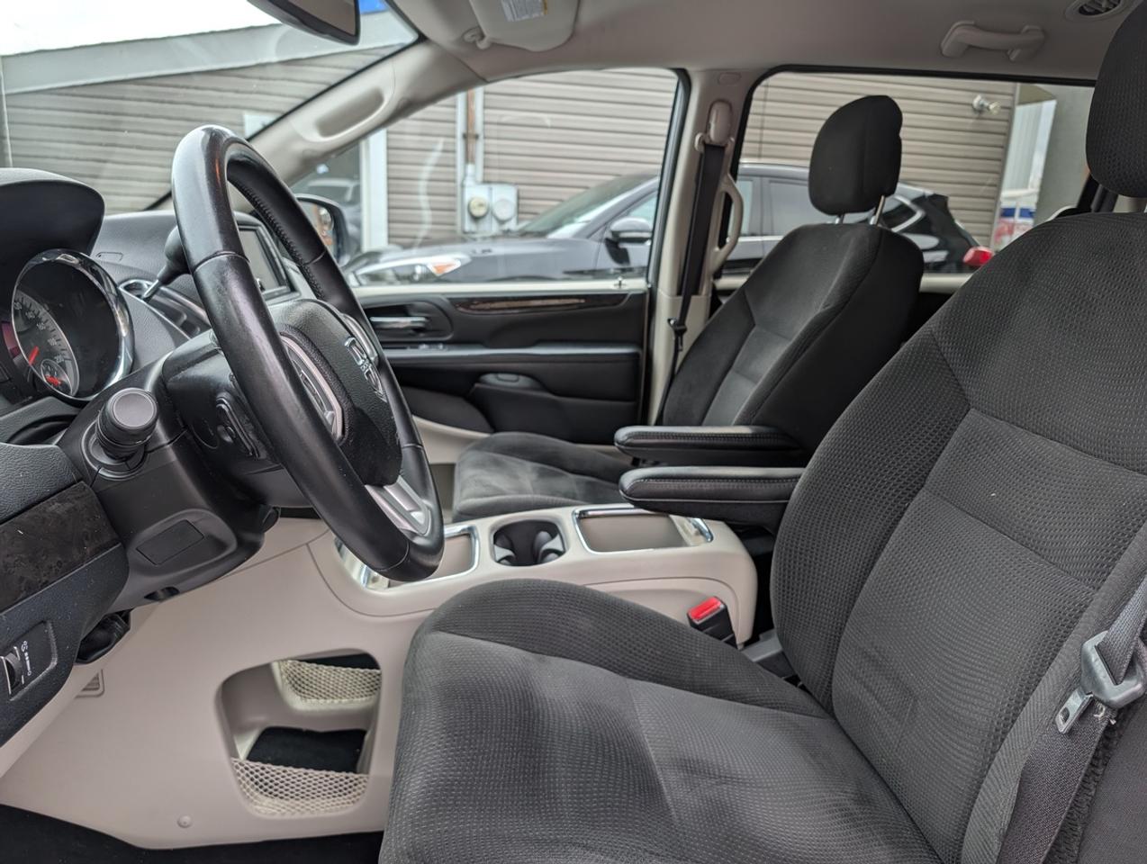 2019 Dodge Grand Caravan SXT Photo