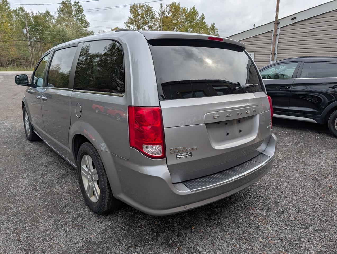 2019 Dodge Grand Caravan SXT Photo