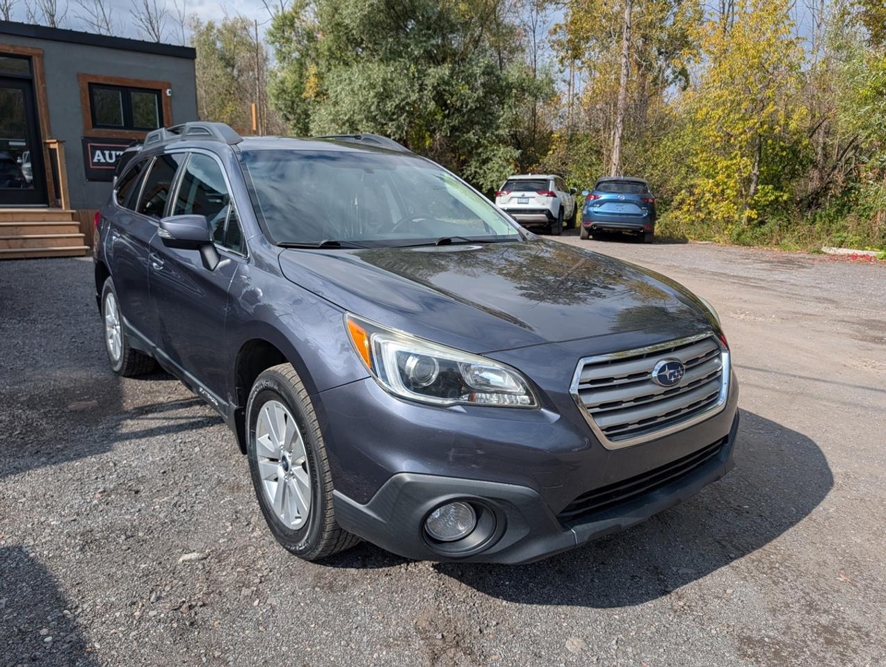 2016 Subaru Outback Touring Photo1