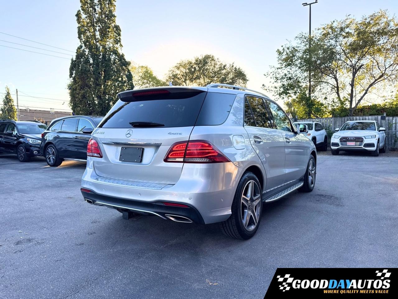 2017 Mercedes-Benz GLE 400 | ONE OWNER | DEALER SERVICED | CLEAN CARFAX Photo4
