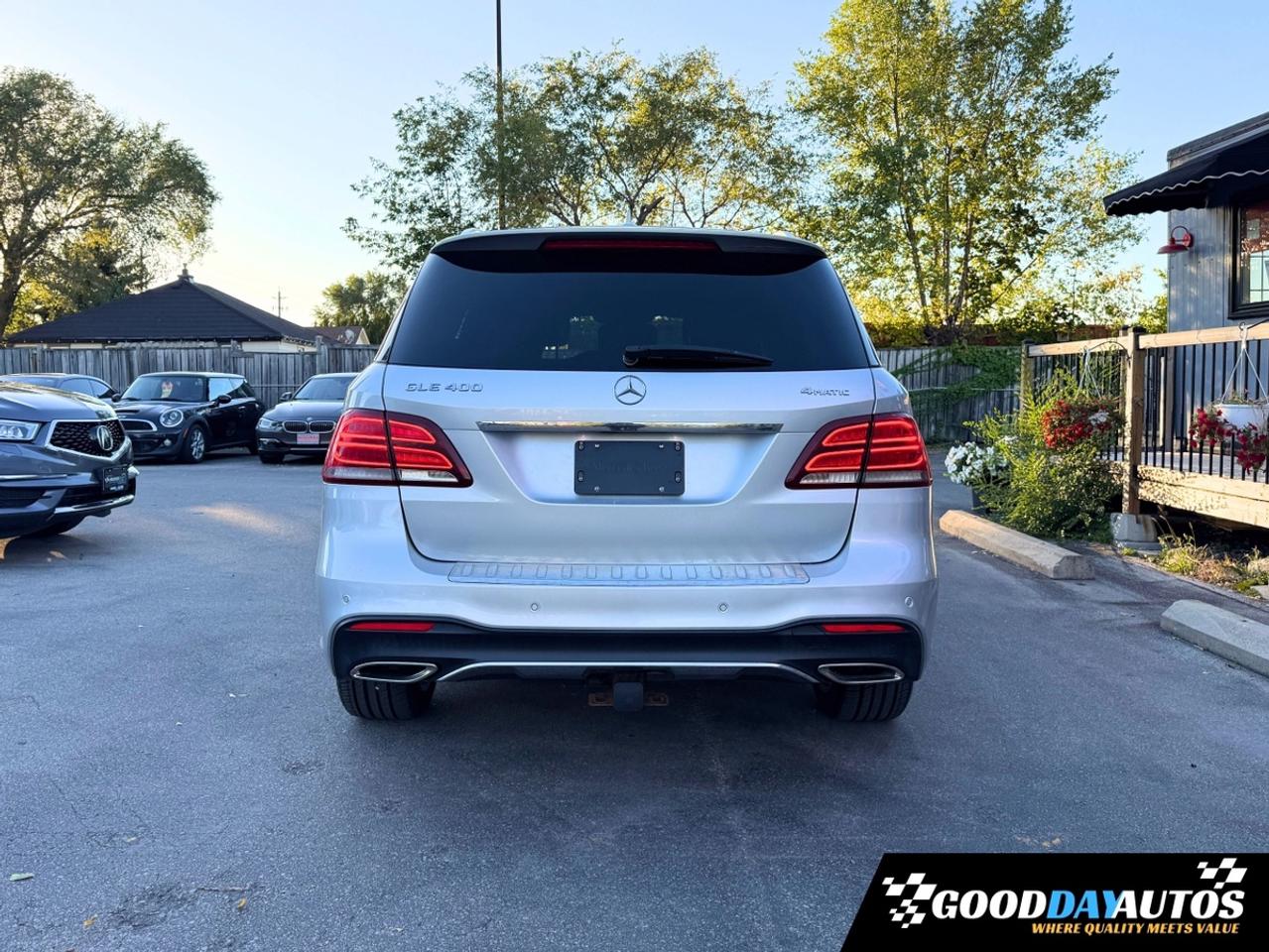 2017 Mercedes-Benz GLE 400 | ONE OWNER | DEALER SERVICED | CLEAN CARFAX Photo3